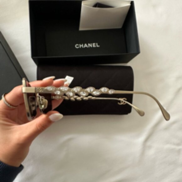 Brand new Chanel sunglasses - Picture 5 of 5